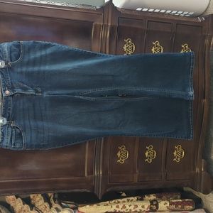 Maurices mid use jeans. Women's size 18.